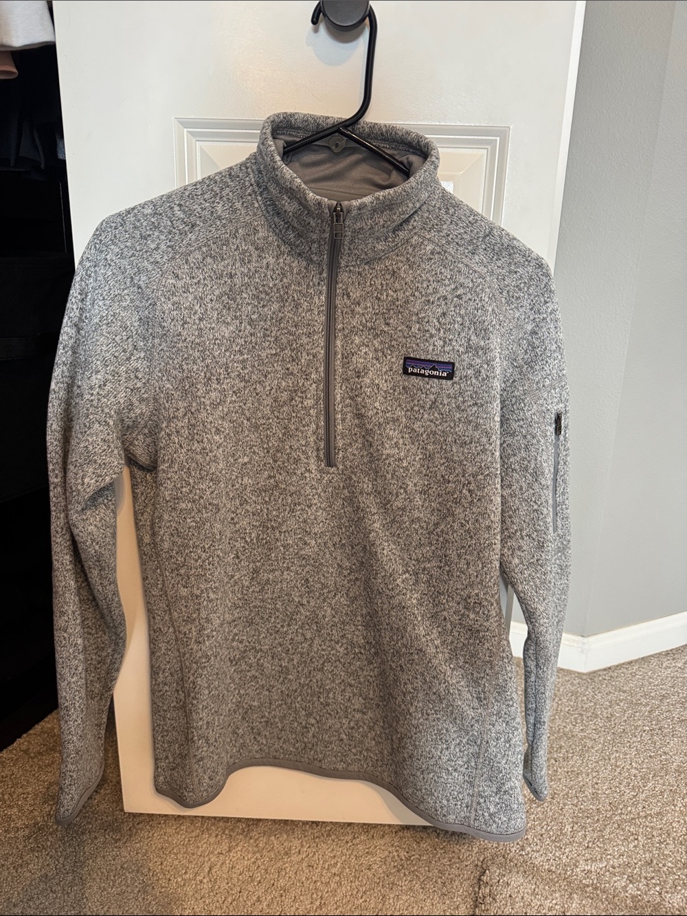 Patagonia Women’s Heather Gray Zip-Up Fleece Pullover